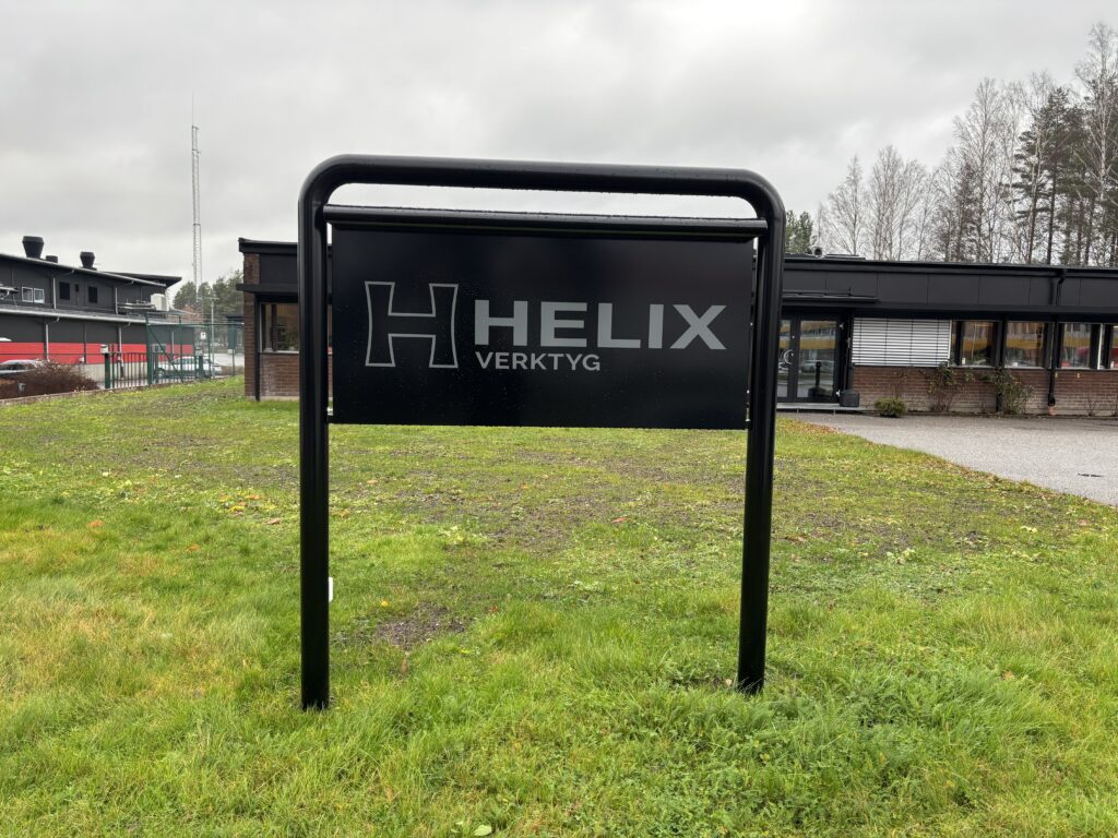 Skyltbåge med belysning